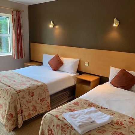 Fernhill Lodge คาร์ริกาไลน์ ภายนอก รูปภาพ